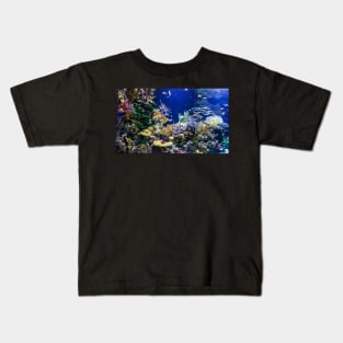 Colourful ocean aquarium Kids T-Shirt